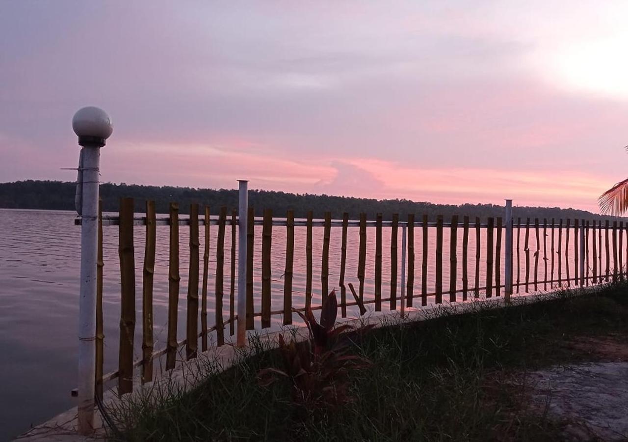 Lake Homes Varkala Luaran gambar
