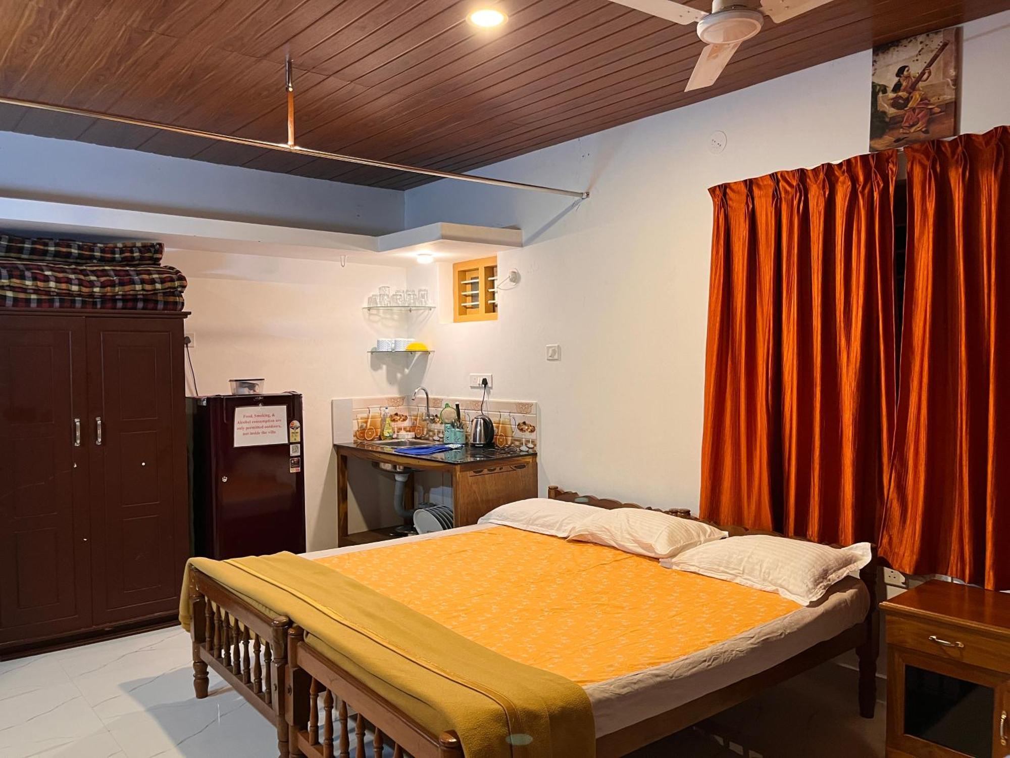 Lake Homes Varkala Luaran gambar